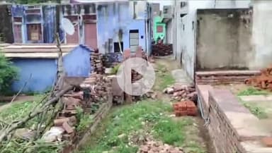 करौली: आदर्श कॉलोनी में पत्रकार जीतेंद्र वाल्मीकि के निर्माणाधीन घर का प्रवेश द्वार कुछ लोगों ने बंद किया, DM को ज्ञापन सौंपा