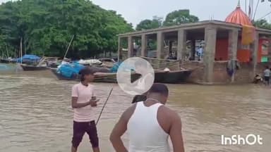 मुंगेर: मुंगेर में गंगा का जलस्तर खतरे के करीब, कई गांवों में बाढ़ का पानी घुसा, ग्रामीण पलायन को मजबूर