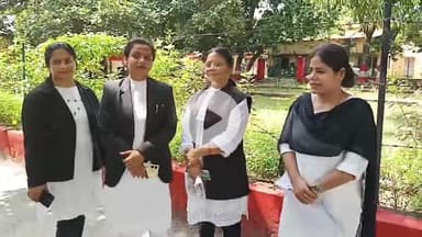 मथुरा: मथुरा में कथा वाचक अनिरुद्ध आचार्य के खिलाफ महिला अधिवक्ताओं ने न्यायालय में याचिका दाखिल की