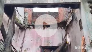 जानसठ: मीरापुर कस्बे के नई बस्ती में बरसात के कहर से कच्चे घर की छत गिरने से मलबे में दबकर एक युवक की मौत, परिवार में कोहराम