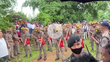 बाबा को राजकीय सम्मान के साथ अंतिम विदाई....

#Jharkhand #jmmjharkhand #Ramgarh #jharkhand #JMM #शिबू_सोरेन #RIPShibuSoren #ripmanojbharathiraj