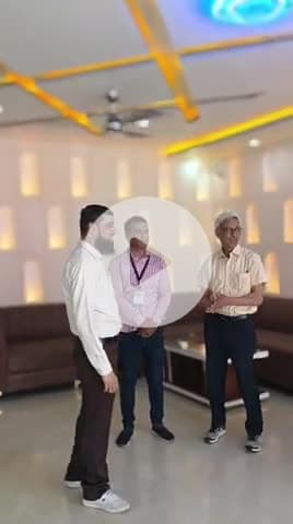 सुधा हॉस्पिटल एंड सुधा मेडिकल कॉलेज के चेयरमैन जनाब डॉक्टर आर. के. अग्रवाल जी को जन्मदिन की मुबारकबाद ....