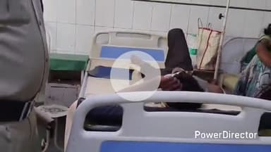 कर्वी: कर्वी रेलवे स्टेशन के पास ट्रेन से टकराकर एक व्यक्ति घायल, कर्वी आरपीएफ ने जिला अस्पताल में कराया भर्ती