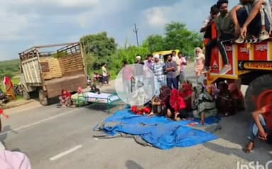 ग्वालियर गिर्द: कब्रिस्तान में दफनाने से रोकने पर परिजनों ने ग्वालियर-झांसी हाईवे पर लगाया जाम