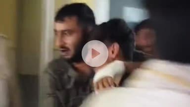 मथुरा: गांव खुशीपुरा में कब्जा दिलाने गई राजस् टीम के सामने महिला-पुरुष ने लगाई आग, बुजुर्ग आगरा के महिला अस्पताल में भर्ती