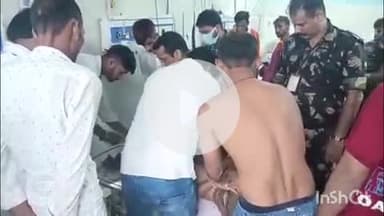 आरा: बलुआ गांव स्थित छलका में डूबे युवक का शव मिला, पूर्व विधायक ने अपनी गाड़ी से अस्पताल पहुंचाकर कराया पोस्टमार्टम