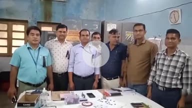 बहराइच: मेडिकल कॉलेज में फार्मासिस्ट के स्थानांतरण के विरोध में डिप्लोमा फार्मेसिस्ट एसोसिएशन ने किया विरोध