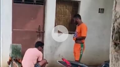 राजातालाब: वाराणसी में दबंगों ने मंदिर के दरवाजे पर किया वेल्डिंग