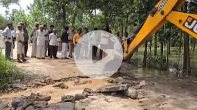 भगवानपुर: डाडा पट्टी में किसानों के घरों और कृषि भूमि में हुआ जलभराव, प्रशासन की टीम ने जेसीबी मशीन लगाकर कराई जल निकासी