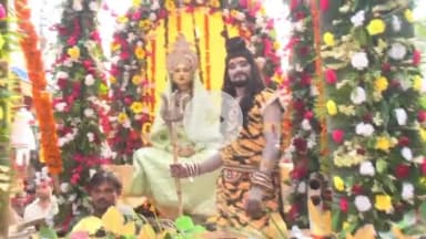 देहरादून: देहरादून में निकली टपकेश्वर महादेव की भव्य 25वीं शोभायात्रा, हजारों श्रद्धालुओं ने किया भागीदारी