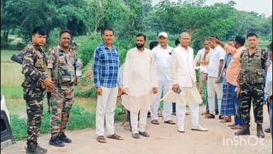 बिश्रामपुर: विश्रामपुर विधायक ने सेवरा से शंकरडीह तक सड़क क्षति का निरीक्षण किया, कहा- जल्द बनेगा पुल