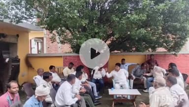 फरेंदा: फरेंदा आवास पर विधायक वीरेंद्र चौधरी ने समस्याएं सुनीं