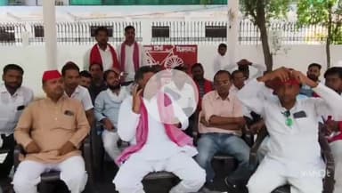 छिबरामऊ: आवास विकास कॉलोनी में पूर्व विधायक ने मासिक बैठक में भारतीय जनता पार्टी पर साधा निशाना