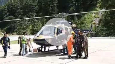 भटवाड़ी: तात्कालिक नेटवर्क कनेक्टिविटी के लिए एनडीआरएफ की वाईफाई सेवा हर्षिल क्षेत्र में स्थापित की गई