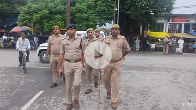 जनपद में रक्षाबंधन त्यौहार को लेकर पुलिस प्रशासन अलर्ट, कई जगहों पर पुलिस ने किया फ्लैग मार्च