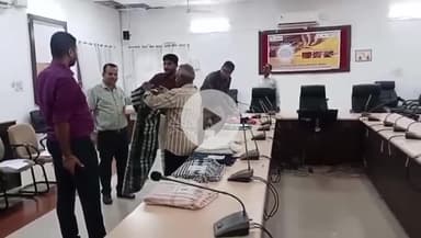 भीलवाड़ा: जिला कलेक्ट्री में जिला स्तरीय बुनकर पुरस्कार चयन समिति की बैठक आयोजित, उत्कृष्ट बुनकरों का चयन किया गया