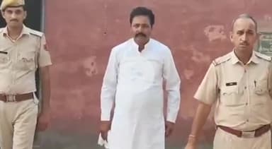 हनुमानगढ़: जिले के नोहर में जीप में रखे बैग से सोने-चांदी के जेवरात चोरी करने के मामले में पुलिस ने ₹10,000 के इनामी आरोपी को दबोचा