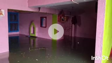 मुंगेर: मुंगेर में गंगा का पानी कई घरों में घुसा, खतरे के निशान को किया पार; निचले इलाके से लोगों का पलायन शुरू