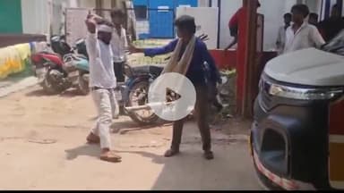 सतना जिला अस्पताल में युवक ने मोबाइल चोरी के शक में मजदूर को डंडे से पीटा, वीडियो वायरल