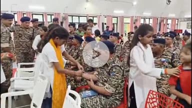 अमेठी: सीआरपीएफ त्रिशुंडी में राखी के धागों ने जवानों की हिम्मत बढ़ाई, रक्षाबंधन बना यादगार पल