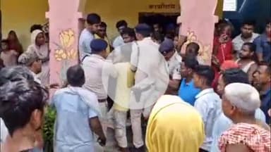 कहरा: चैनपुर के शशिकला मध्य विद्यालय में मिला 8वीं के छात्र का शव, पुलिस जांच में जुटी