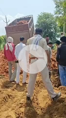 वैर: बल्लभगढ़ रोड पर अधूरी पड़ी सड़क की प्रशासन ने ली सुध, निर्माण कार्य किया शुरू