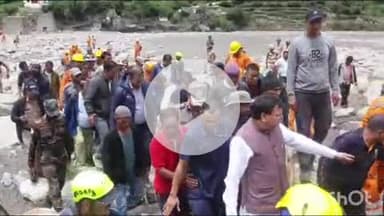 डुंडा: मुख्यमंत्री पुष्कर सिंह धामी ने धराली पहुंचकर आपदा प्रभावितों से की मुलाकात, रेस्क्यू अभियान का लिया जायजा