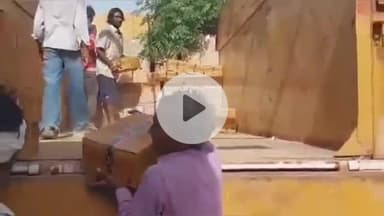 हनुमानगढ़: भारत माला टोल नाके पर नाकाबंदी के दौरान आबकारी विभाग की टीम ने ट्रक में लदी ₹50 लाख की अंग्रेजी शराब की बरामद