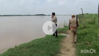 उतरौला: उतरौला में राप्ती नदी के बढ़ते जलस्तर से तटवर्ती ग्रामों में दहशत, सड़कों पर भरा पानी