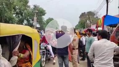 फतेहाबाद: फिरोजाबाद रोड तिराहे पर लगा भीषण जाम, करीब 20 मिनट तक जाम में फंसी रही एम्बुलेंस