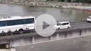 करनैलगंज: करनैलगंज तहसील के 18 गांवों में घुसा बाढ़ का पानी, घाघरा खतरे के निशान से 53 सेंटीमीटर ऊपर