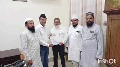 बरेली: उर्स-ए-रज़वी के लिए स्पेशल ट्रेन चलाने की मांग, दरगाह से जुड़े लोगों ने डीआरएम मुरादाबाद से की मुलाकात