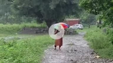 देहरादून: केसरवाला गांव में बदहाल सड़क से ग्रामीण परेशान, सरकार से की जल्द सड़क निर्माण की मांग#jansamasya