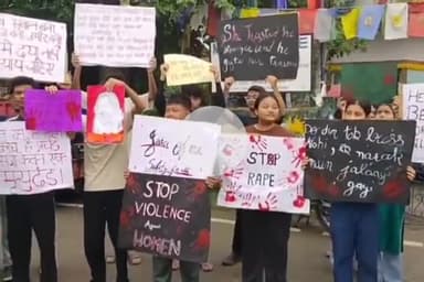 कांके: पटना: गोरखा चौक के पास नेपाली युवती से दुष्कर्म के विरोध में गोरखा समाज का प्रदर्शन