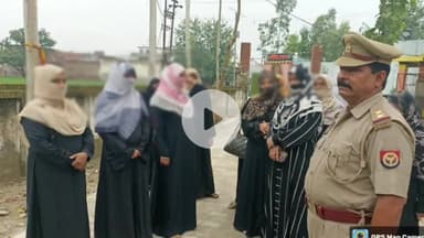 रामपुर: रात को आसमान में ड्रोन दिखाई देने की खबर पर 51 गांव में पुलिस अधिकारियों ने 5226 गोष्ठियों के माध्यम से जागरूक किया