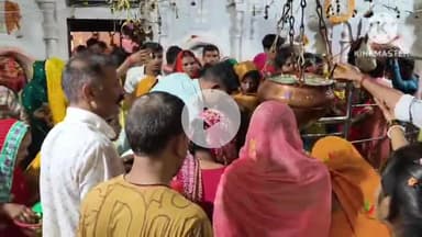 बगहा: सावन के अंतिम दिन रामनगर में पूजा करने के लिए उमड़ी श्रद्धालुओं की भीड़