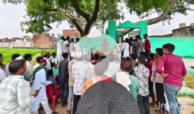 एत्मादपुर: प्रधानमंत्री वृक्षारोपण अभियान के तहत खंदौली में ब्लॉक प्रमुख ने किया वृक्षारोपण