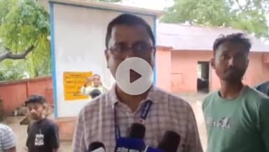 गोपालगंज: सासामुसा: सरकारी स्कूल में शिक्षक ने नाबालिग बच्ची से की अश्लील हरकत, बीईओ अशोक सिंह ने दी जानकारी