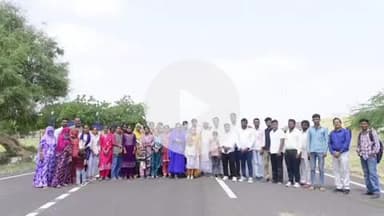 बाड़मेर: धनाऊ प्रधान शमा बानो ने मुनाबाव बीएसएफ स्टेशन पहुंचकर जवानों को बांधी राखी