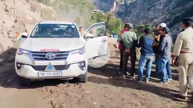 मोरंग: केबिनेट मंत्री जगत सिंह नेगी ने स्किबा में सड़क का किया निरीक्षण, करीब 3 दिन बाद हुआ बहाल