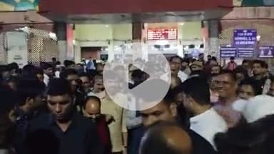 लाडपुरा: लोकसभा अध्यक्ष ओम बिरला दो दिवसीय दौरे पर कोटा स्टेशन पहुंचे, भाजपा कार्यकर्ताओं ने किया स्वागत