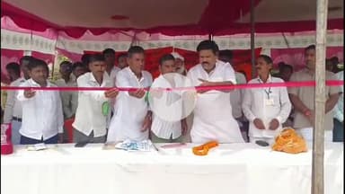 रफीगंज: ऐतिहासिक पचार पहाड़ पर विशाल मेले का उद्घाटन संदीप सिंह समदर्शी ने किया