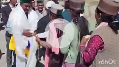 मोरंग: बागवानी मंत्री जगत सिंह नेगी का चांगो पहुंचने पर कांग्रेस के कार्यकर्ताओं ने किया जोरदार स्वागत