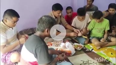 बरेली: बरेली में मूक-बधिर दिव्यांग अनाथ बच्चों के साथ सीओ आंवला ने मनाया रक्षाबंधन