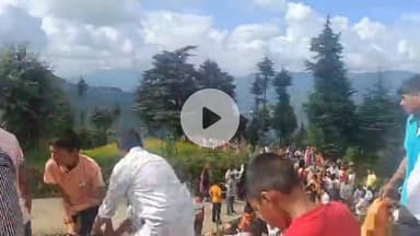 लोहाघाट: विधान सभा लोहाघाट के वल्सों में चल रहे तीन दिवसीय अषाढ़ी महोत्सव का देवीरथ यात्रा के साथ समापन हुआ