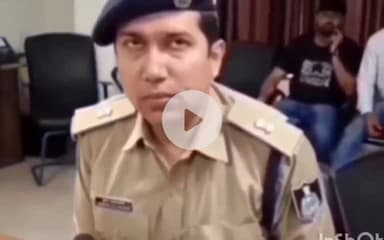 ग्वालियर गिर्द: पत्नी रक्षाबंधन की खरीदारी करने गई थी, पति ने फांसी लगाकर की आत्महत्या