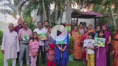 बक्सर: बक्सर में आशा पर्यावरण सुरक्षा ने पेड़-पौधों को राखी बांधकर पर्यावरण संरक्षण का संकल्प लिया