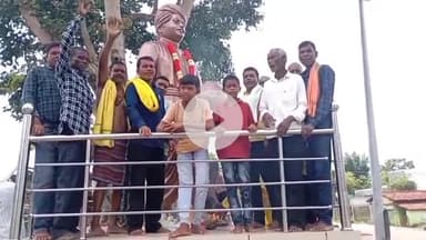 कोटा: ग्राम पंचायत कलार तराई में हर्षोल्लास के साथ मनाया गया विश्व आदिवासी दिवस