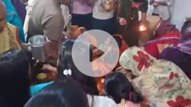 घोसी: झारखंडी स्थान नंदना में सावन पूर्णिमा पर उमड़ी भक्तों की भीड़