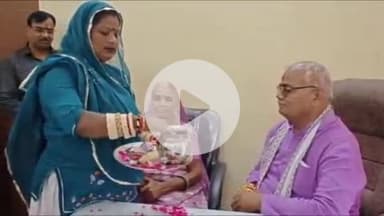 लाडपुरा: शिक्षा मंत्री मदन दिलावर को रामचरण सर्किल पर जनसंवाद केंद्र पर बहनों ने बांधी राखी, बहनों का सम्मान करना हिन्दू धर्म